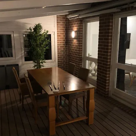 Baumberger Ferienhaus Mit Garten & Wintergarten Mit 3 Schlafzimmern & 2 Baedern Hébergement de vacances *