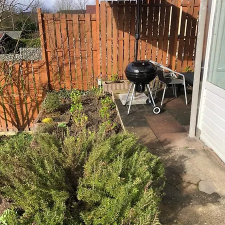 Baumberger Ferienhaus Mit Garten & Wintergarten Mit 3 Schlafzimmern & 2 Baedern Hébergement de vacances Nottuln