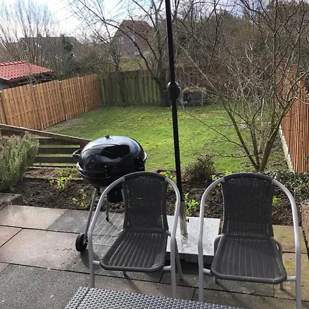 Baumberger Ferienhaus Mit Garten & Wintergarten Mit 3 Schlafzimmern & 2 Baedern Hébergement de vacances *