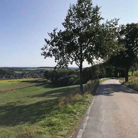 Baumberger Ferienhaus Mit Garten & Wintergarten Mit 3 Schlafzimmern & 2 Baedern
