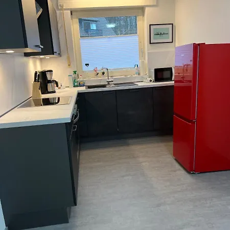 Baumberger Ferienhaus Mit Garten & Wintergarten Mit 3 Schlafzimmern & 2 Baedern